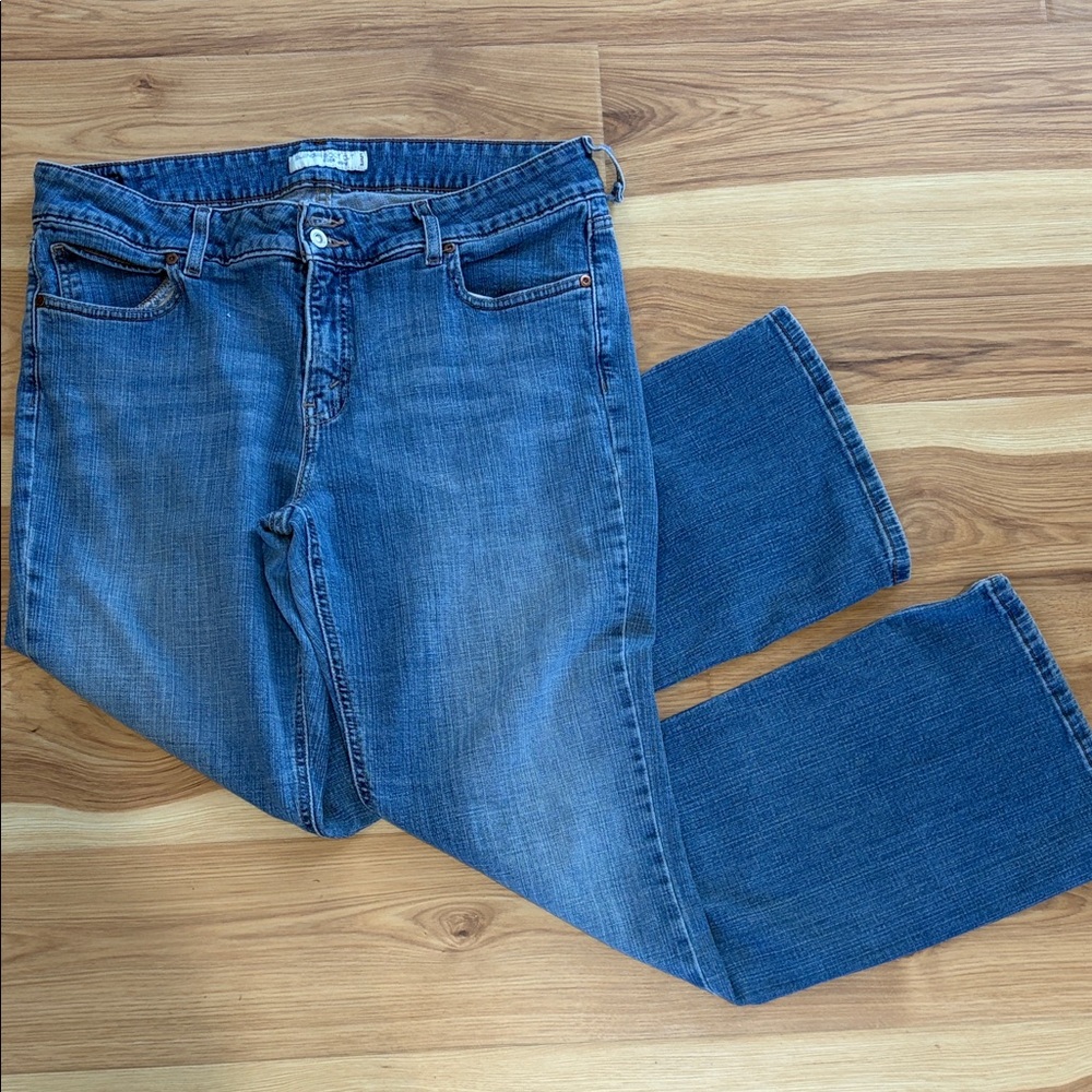 Levi's Slender Boot Cut Jeans in Classic Blue
